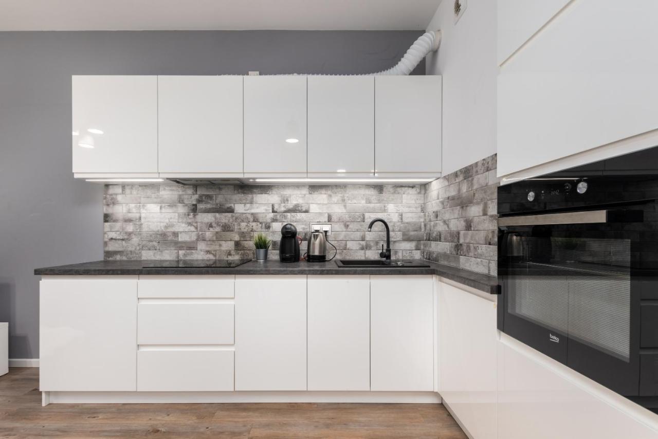 Rakowska 14A 1 Bedroom By Homeprime Varsovia Exterior foto